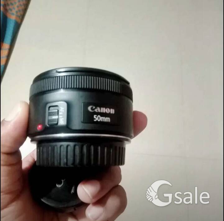 Canon 50mm stm 1.1.8 lens