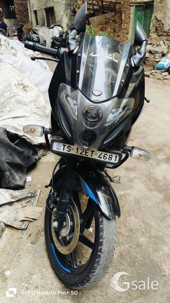 pulsar 220F bike for sale good conditionone hand drived bike