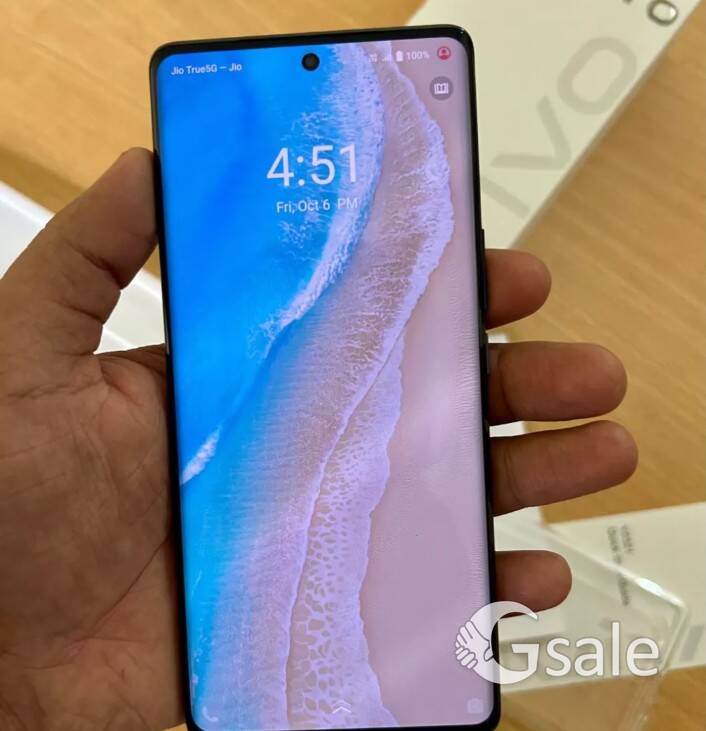 Vivo t2 pro 5g just 19000 / 1 month old 