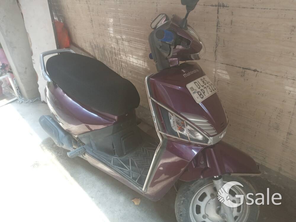 mahindra gusto