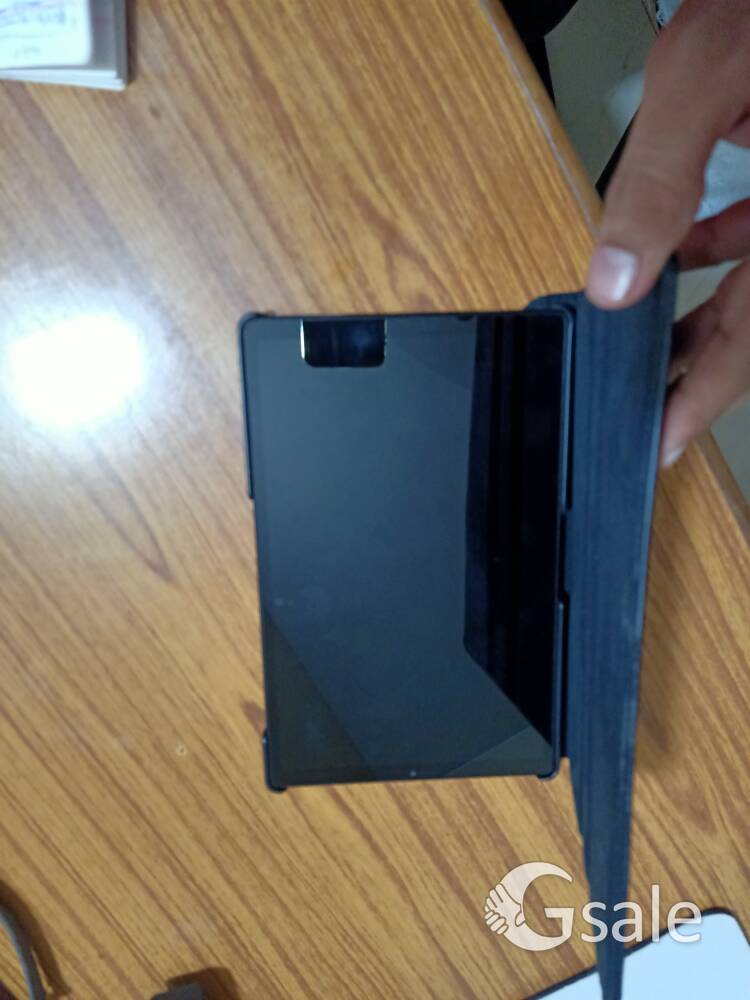 LENOVO TAB 