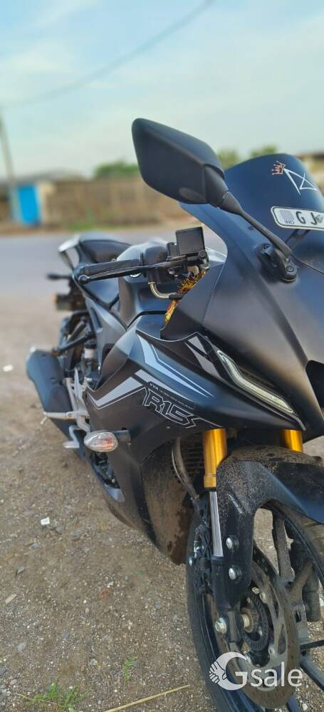 r15 v4 Yamaha 