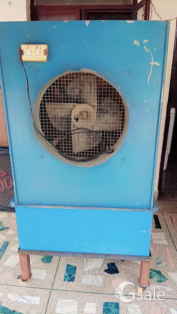 computer table, iron cooler 