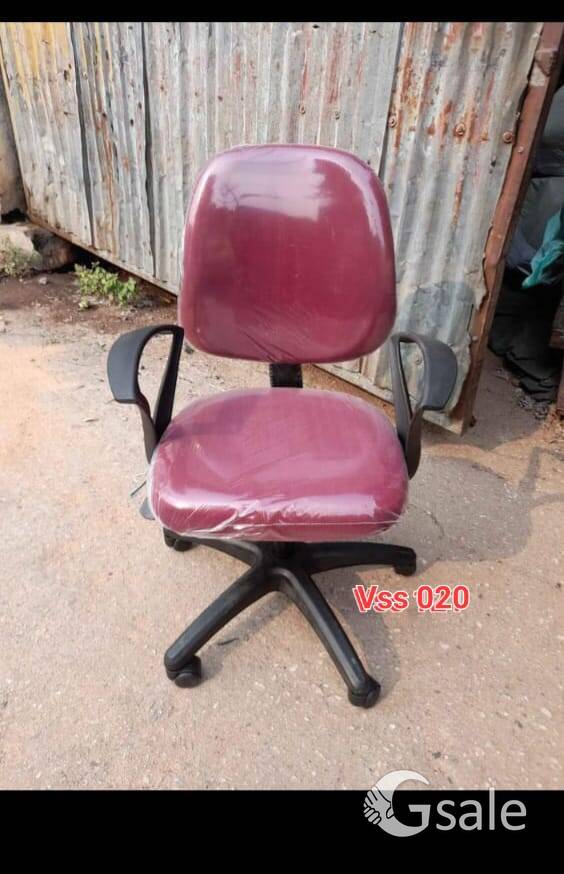 call me/9845381708/-Boss chair and visitors chair office table rolling chair 💺