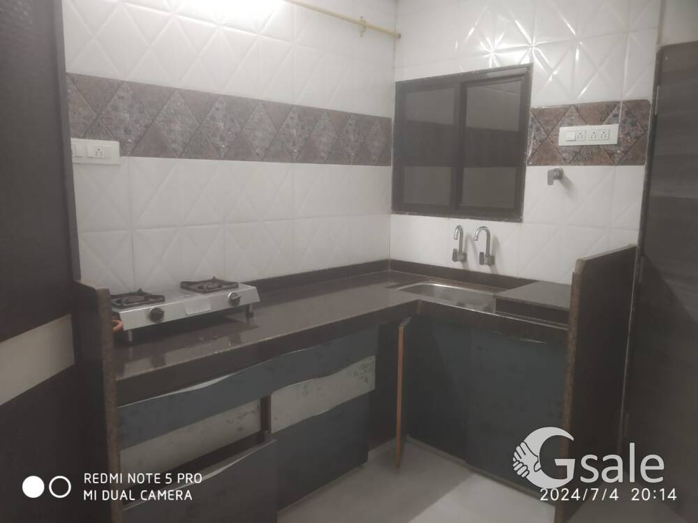 semi furnished 1 Room+kichan 