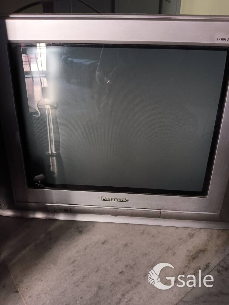 Panasonic box tv 22" 3 years old cash payment 