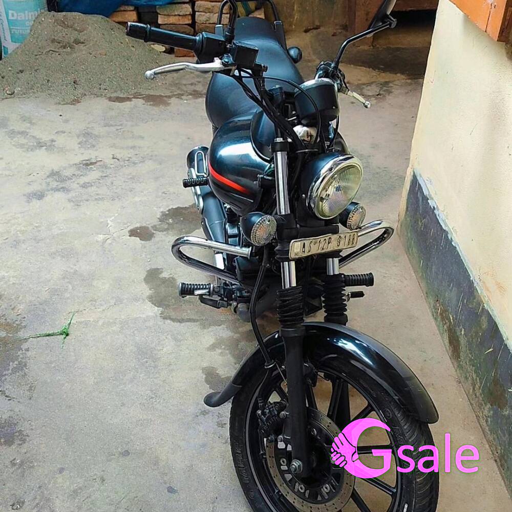 Bajaj Avenger 220 cc