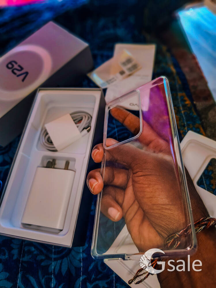 Vivo v29 8+8 RAM 128 Storge 28 days Phone box bill all available access Money argent...