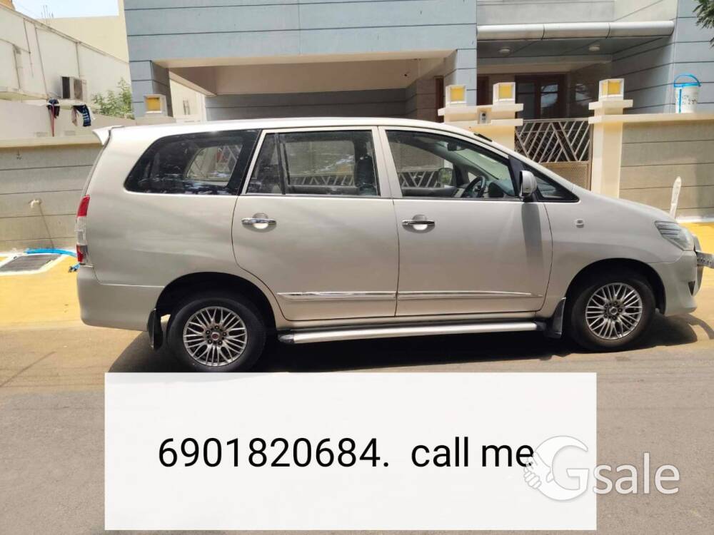 Toyota Innova 2.5v Model 2015