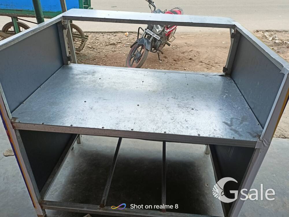 tiffin stall 