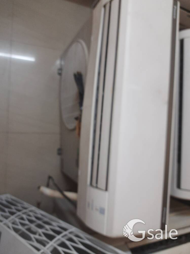 1ton Daikin split Ac For sale