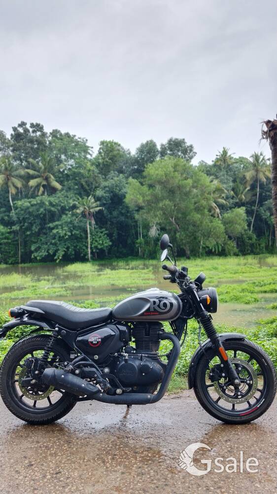 Hunter 350 dapper grey 2023 retro series alloy +smog wheels