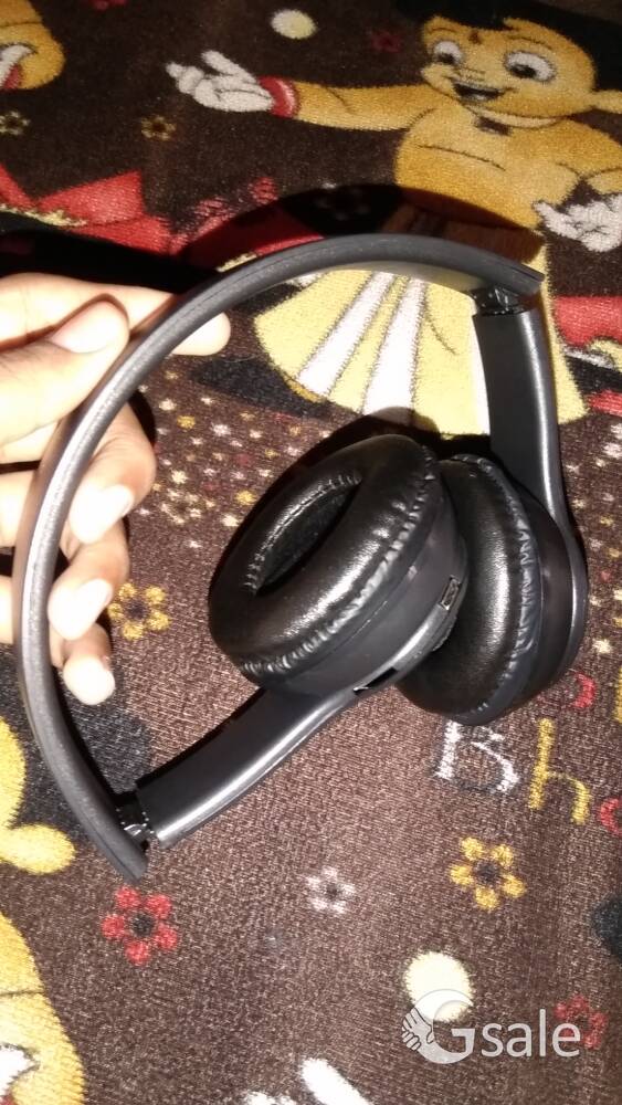 P47 Wireless Headphones 