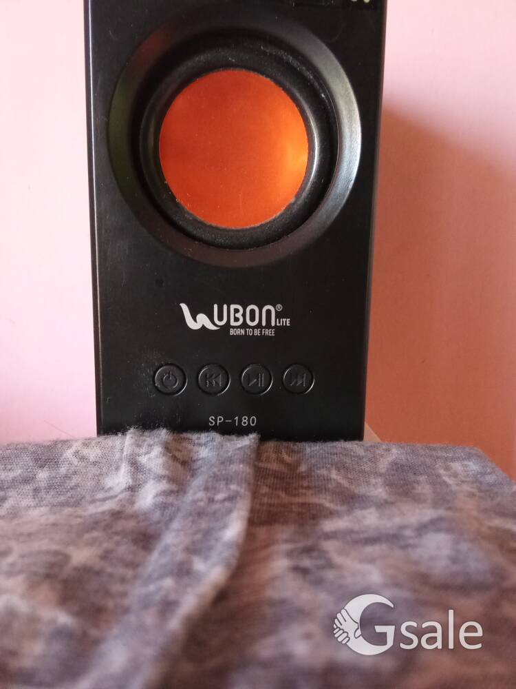 Ubon Bluetooth speaker 