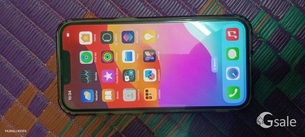Apple i phone 13