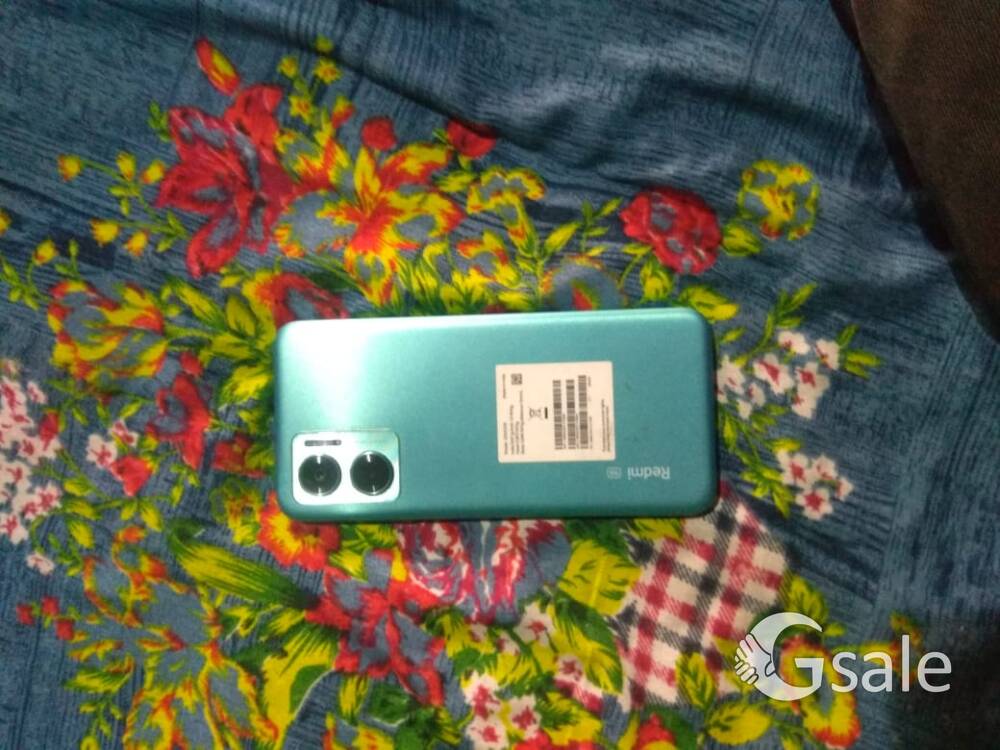 redmi prime 11 5G with charger or please time pass na kre original phone h aaj tak khula nhi H.. 