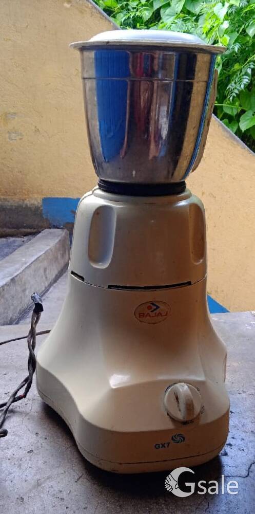 Bajan mixer grinder with one big pot