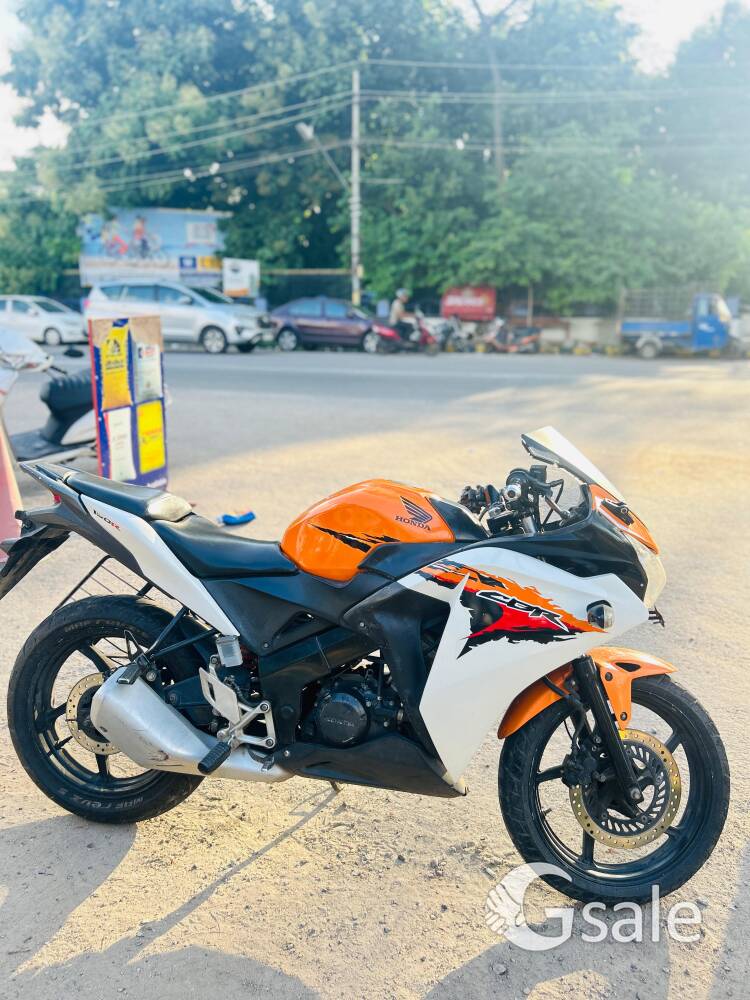 HONDA CBR 150r