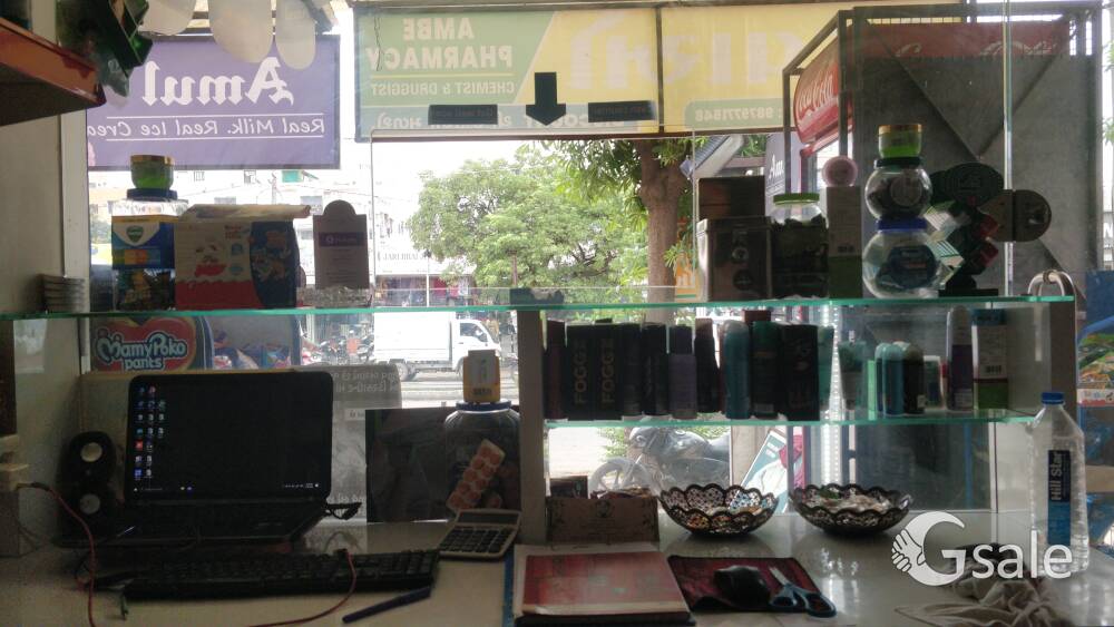 counter ane glass for shop