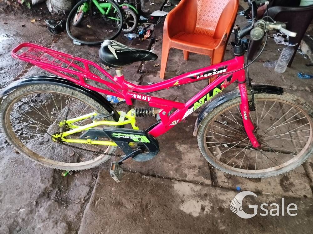 Atlas cycle in New condition urgent sell karni hai add-(Rath), Hamirpur, uttar pradesh