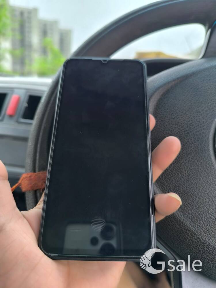 model :- vivo y 75