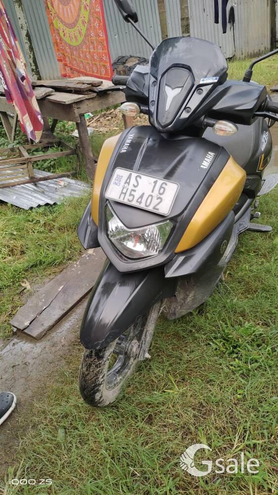 Yamaha ray zr 125 fi bs6 scooty 