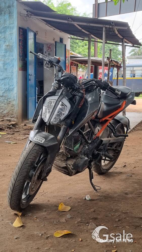 KTM Duke 250 2017 Rare Model engine Is Very Powerful when u ride u Got it 