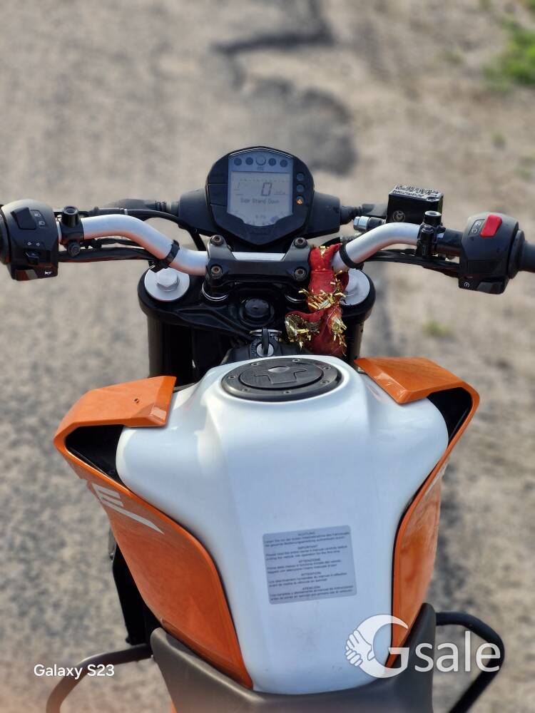 KTM DUKE 125