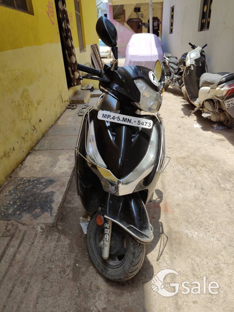 scooty sel karna hai 