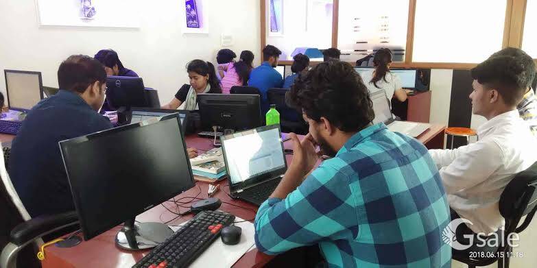 URGENT REQUIREMENT FOR MALE AND FEMALE NEW STAFF FOR OFFICE WORK 