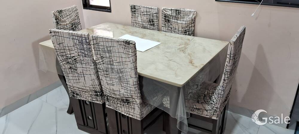 Marble Dinning table 6 seater