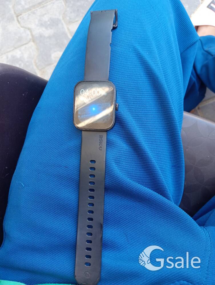 Noise smart watch 