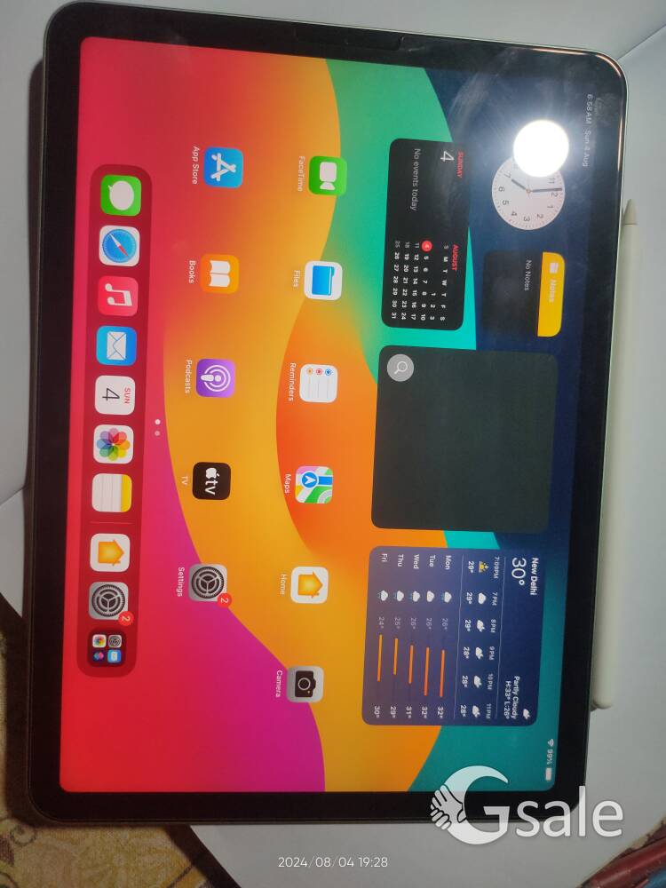 I pad air 4,64 gb,wifi only. with 2 gen pencil