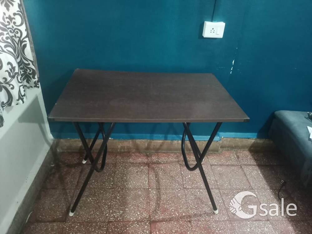 Study Table brown