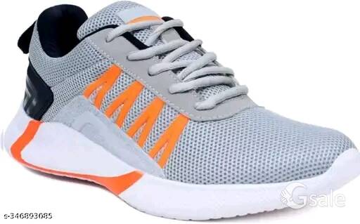 sports shoes 