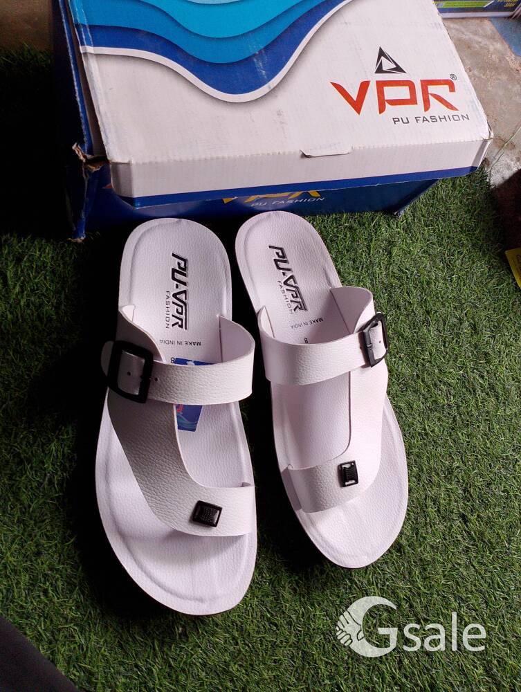 white slippers 