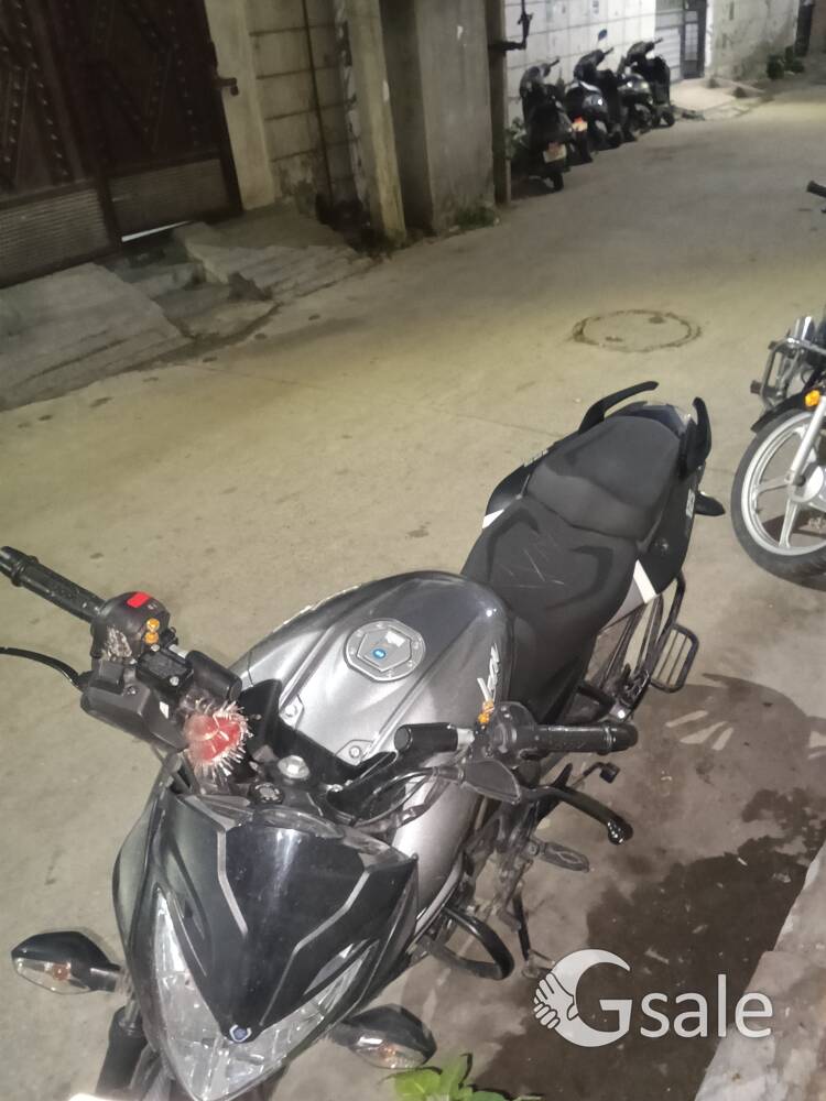 Bajaj NS 125 in very excellent condition 