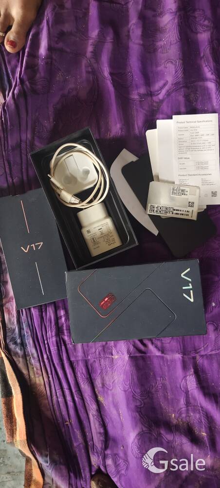vivo v17 8GB RAM 128 inbuilt 