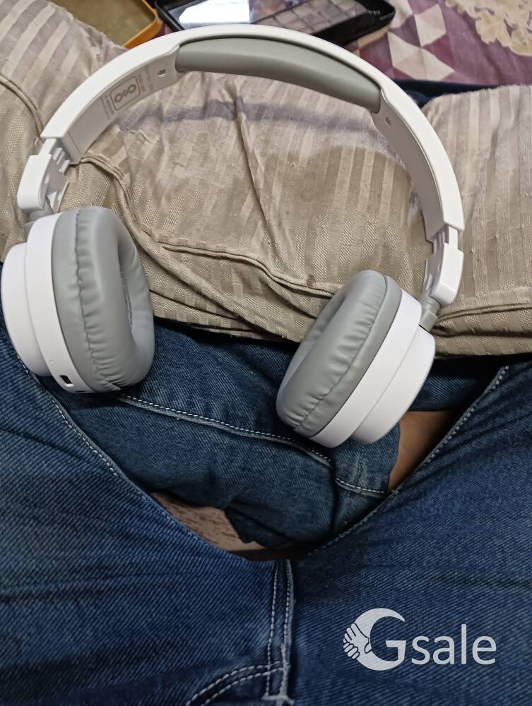 Titanic subs M2 headphone