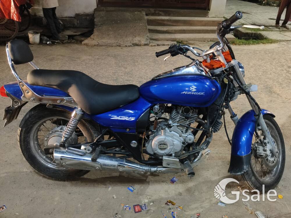 Bajaj Avenger 220