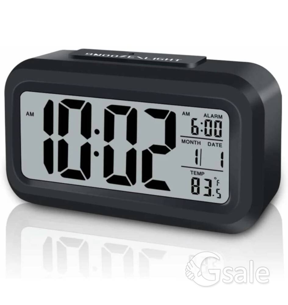 digital alarm clock 