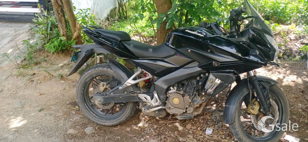 Bajaj Pulsar as 200 