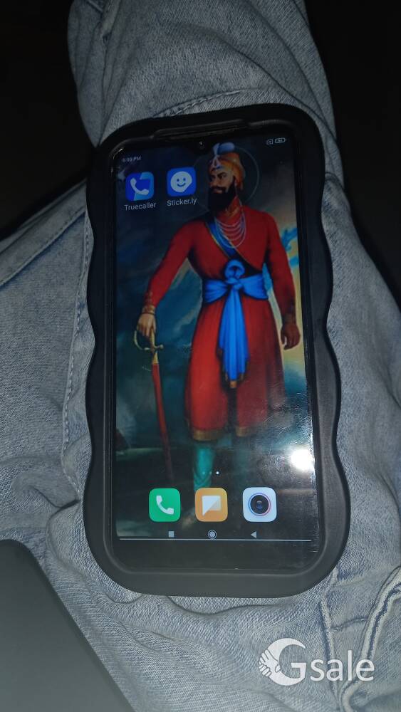 Real me note 7 ram 4-64gb good condition phone 
