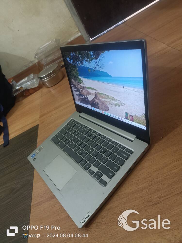 SELLING LAPTOP 