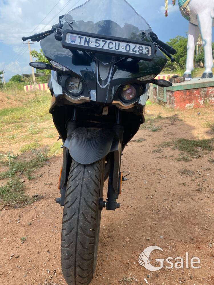 rs200, single owner,km9000,