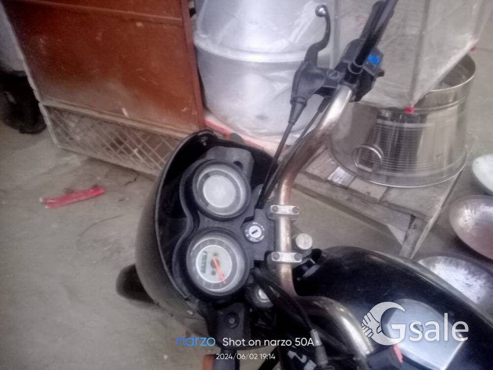 Bajaj Platina 