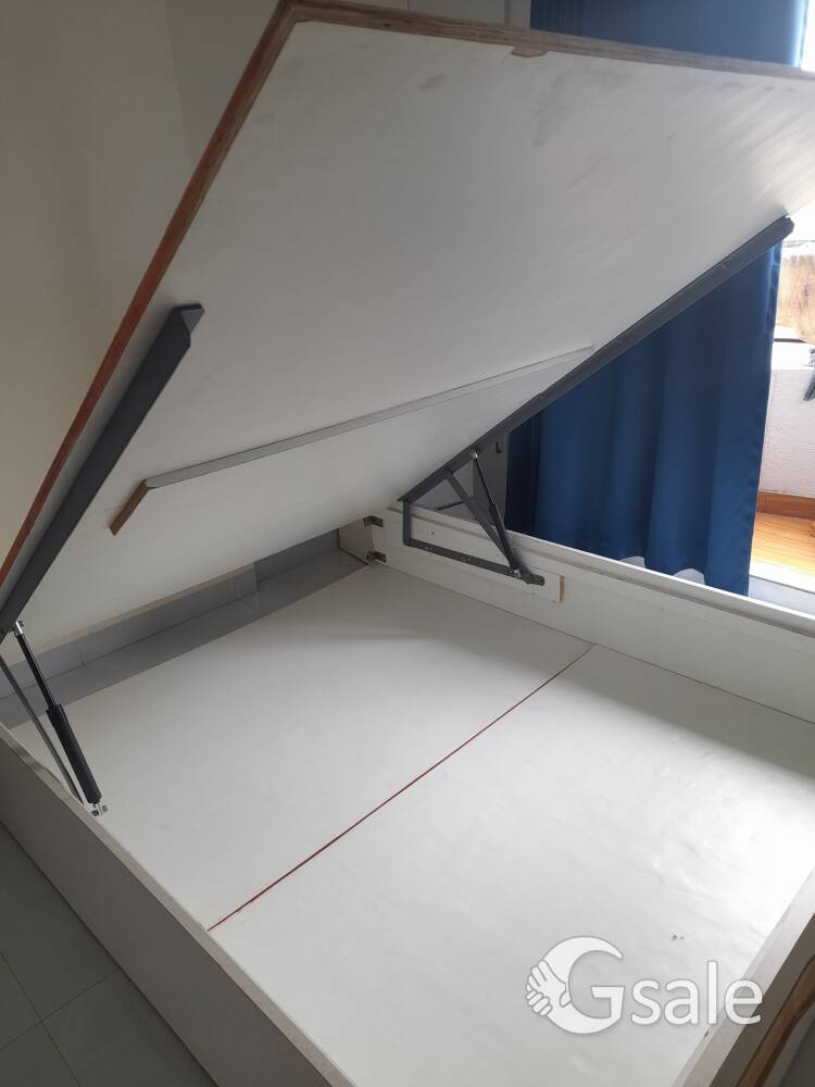 Bed with huge  storage, wakefit orthopedic mattress