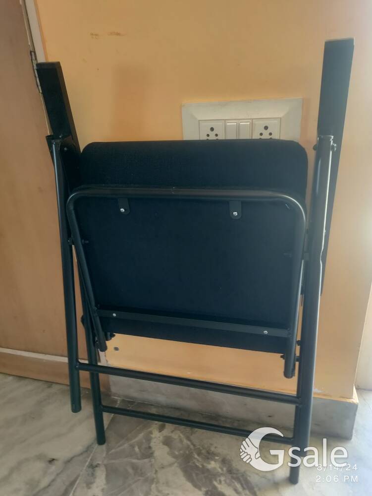 foldable Study chair with removable pad