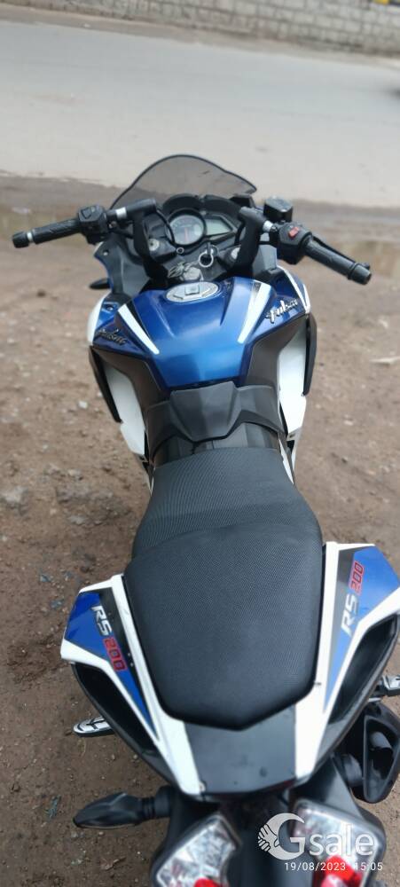 bajaj rs 200 