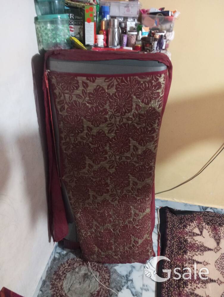 refrigerator bechna hai 
